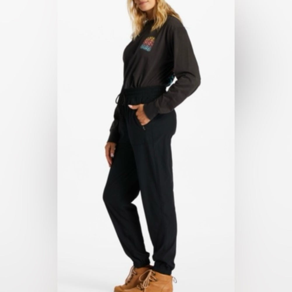 NWT Billabong Women’s A/Div Canyon Jogger